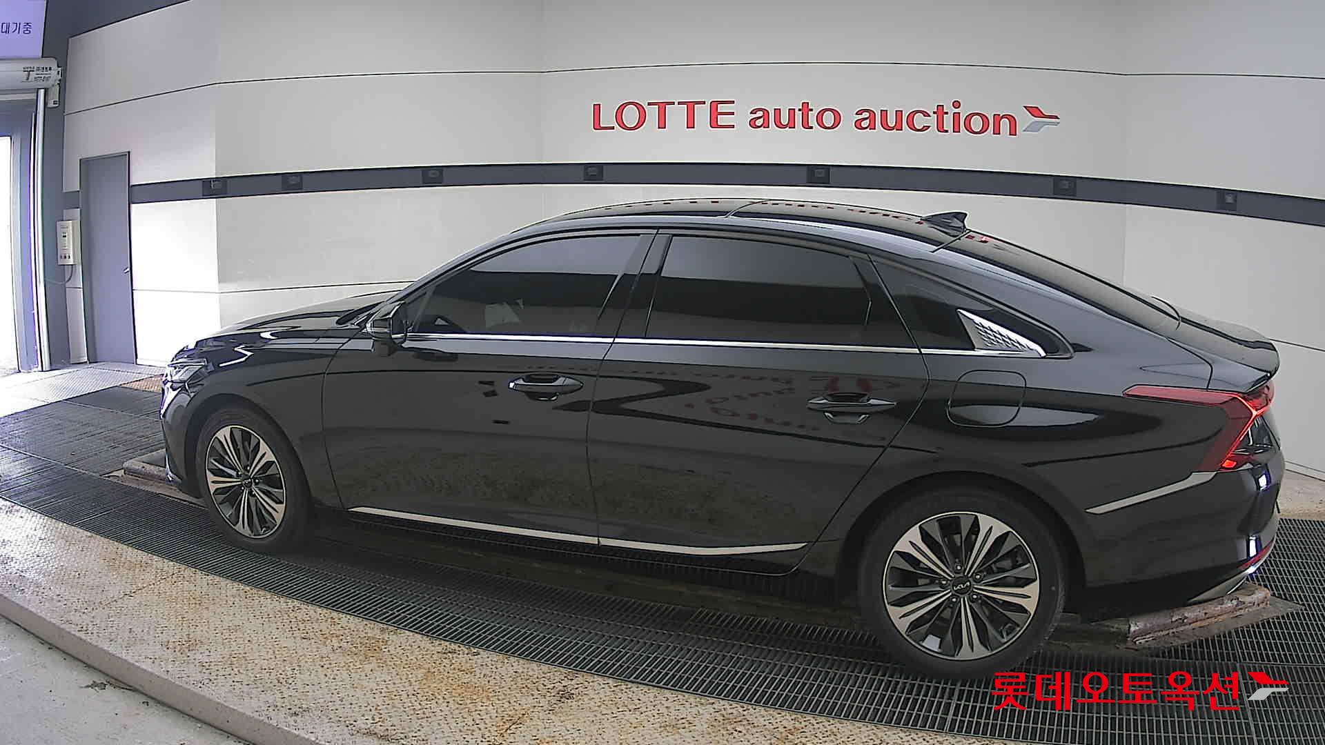 كيا K8 2023 - صورة 14