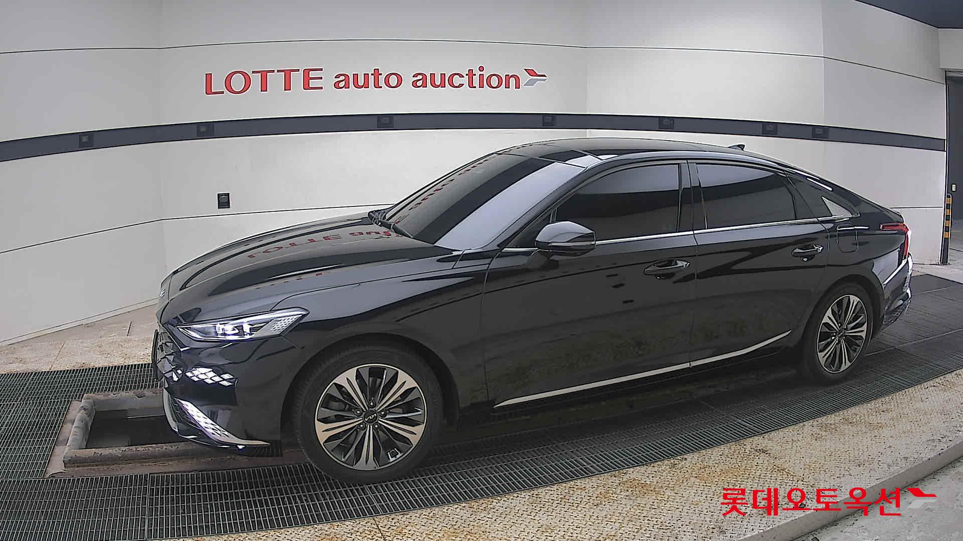 كيا K8 2023 - صورة 12