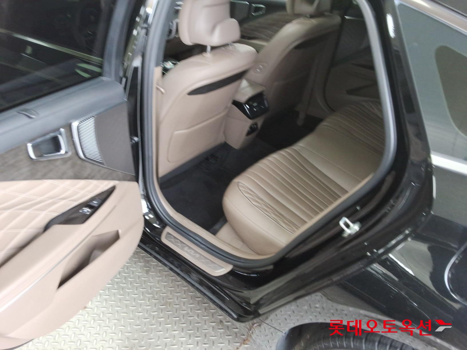 كيا K8 2023 - صورة 37