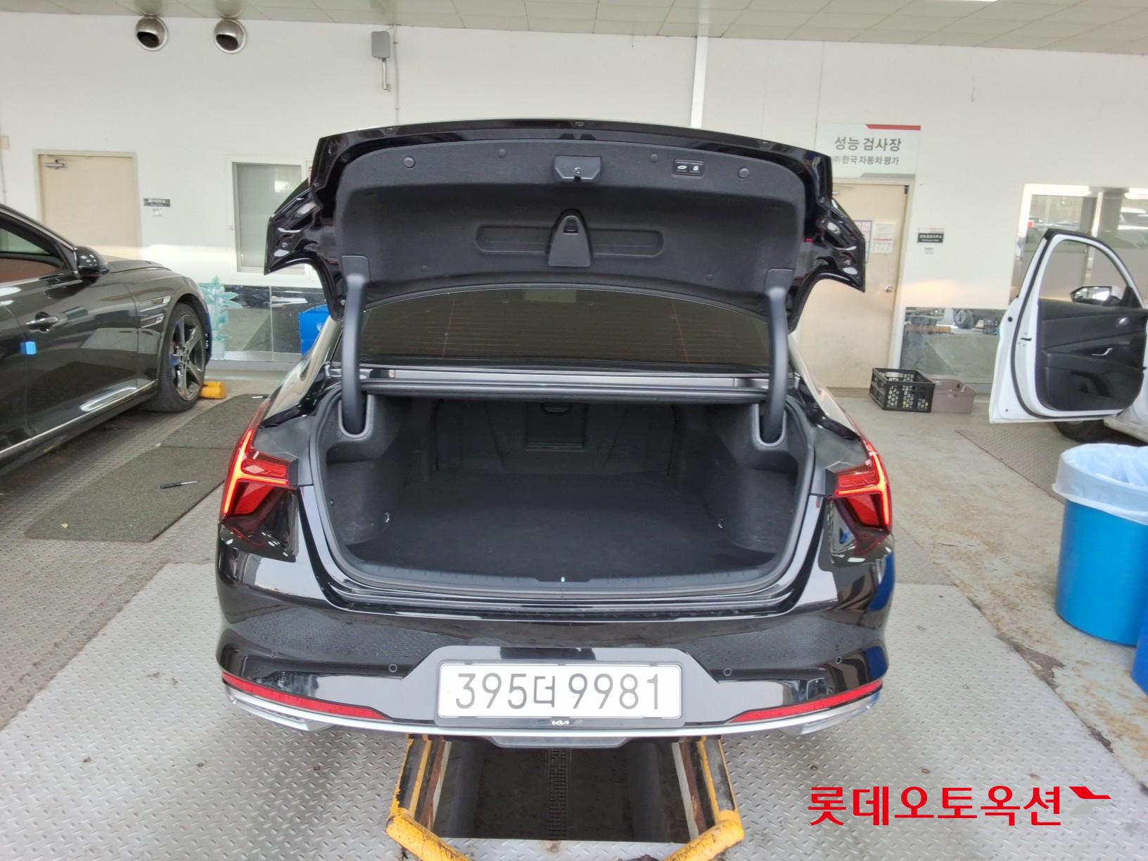 كيا K8 2023 - صورة 9