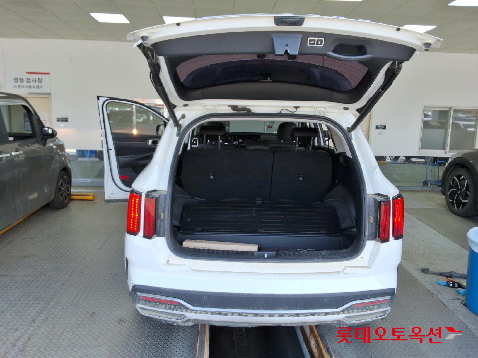 Kia Sorento 2022 - Image 38