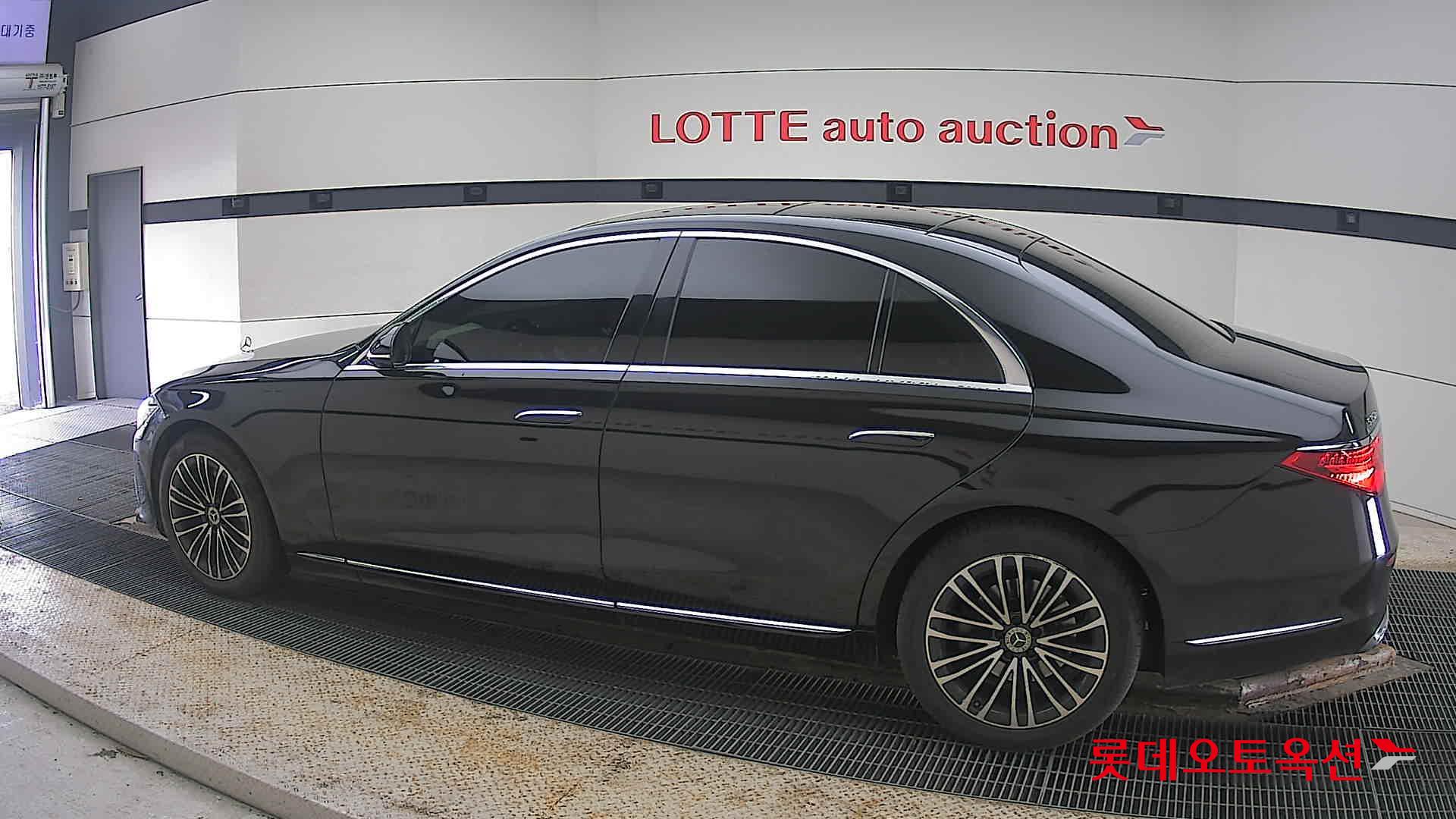 2022 - Mercedes-Benz S350