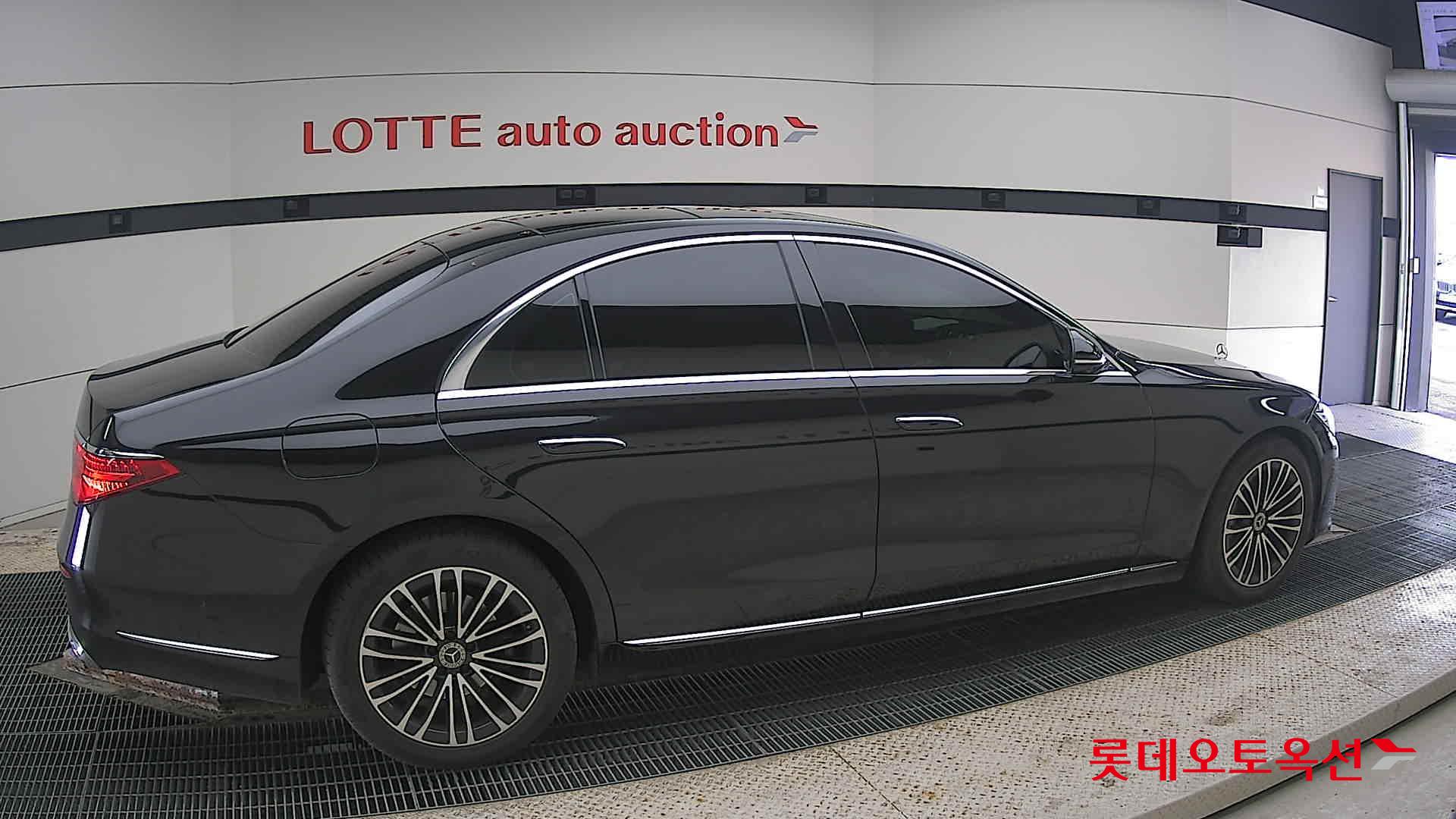 2022 - Mercedes-Benz S350