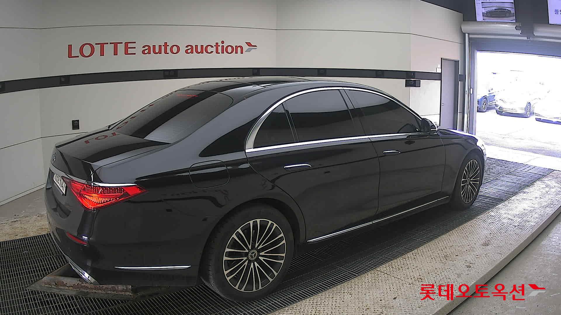 2022 - Mercedes-Benz S350