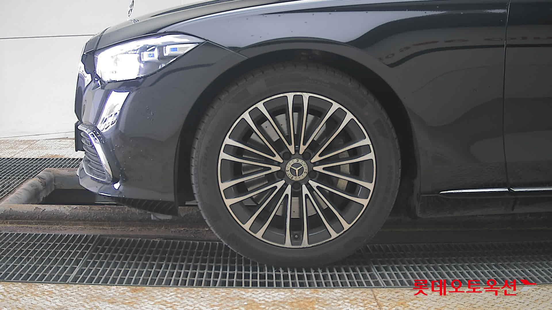 2022 - Mercedes-Benz S350