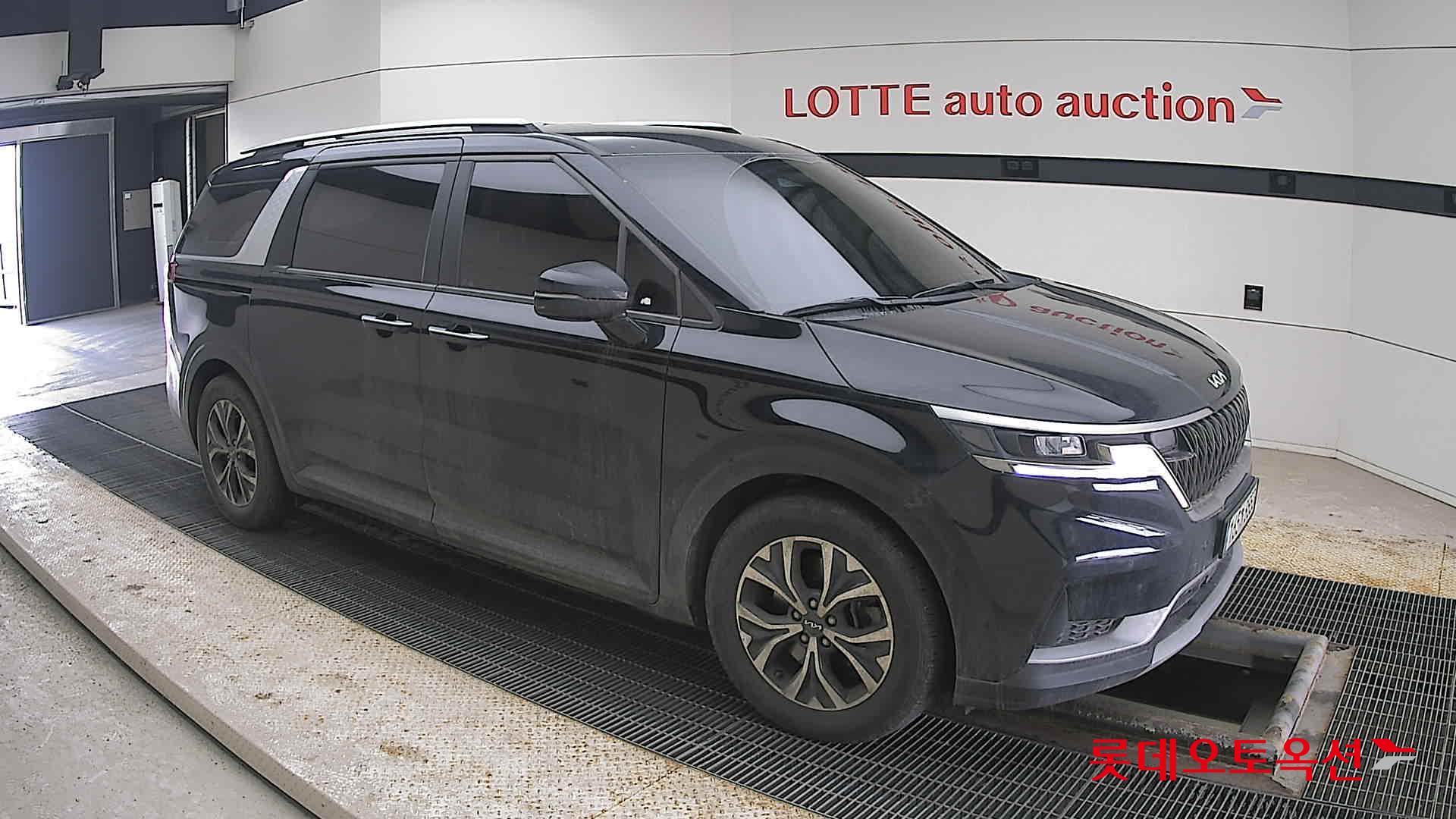 Kia Carnival id 3822938 из Кореи 16