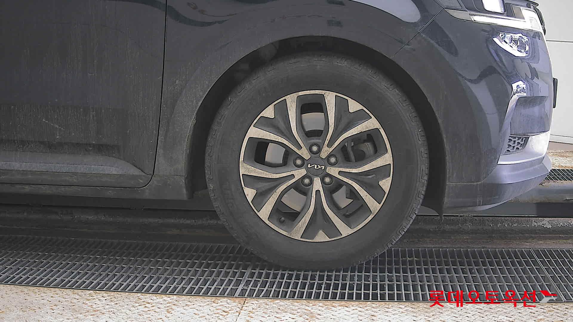 Kia Carnival id 3822938 из Кореи 23