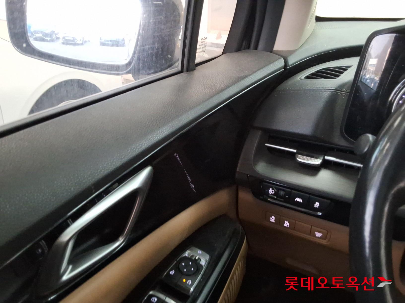 Kia Carnival id 3822938 из Кореи 28