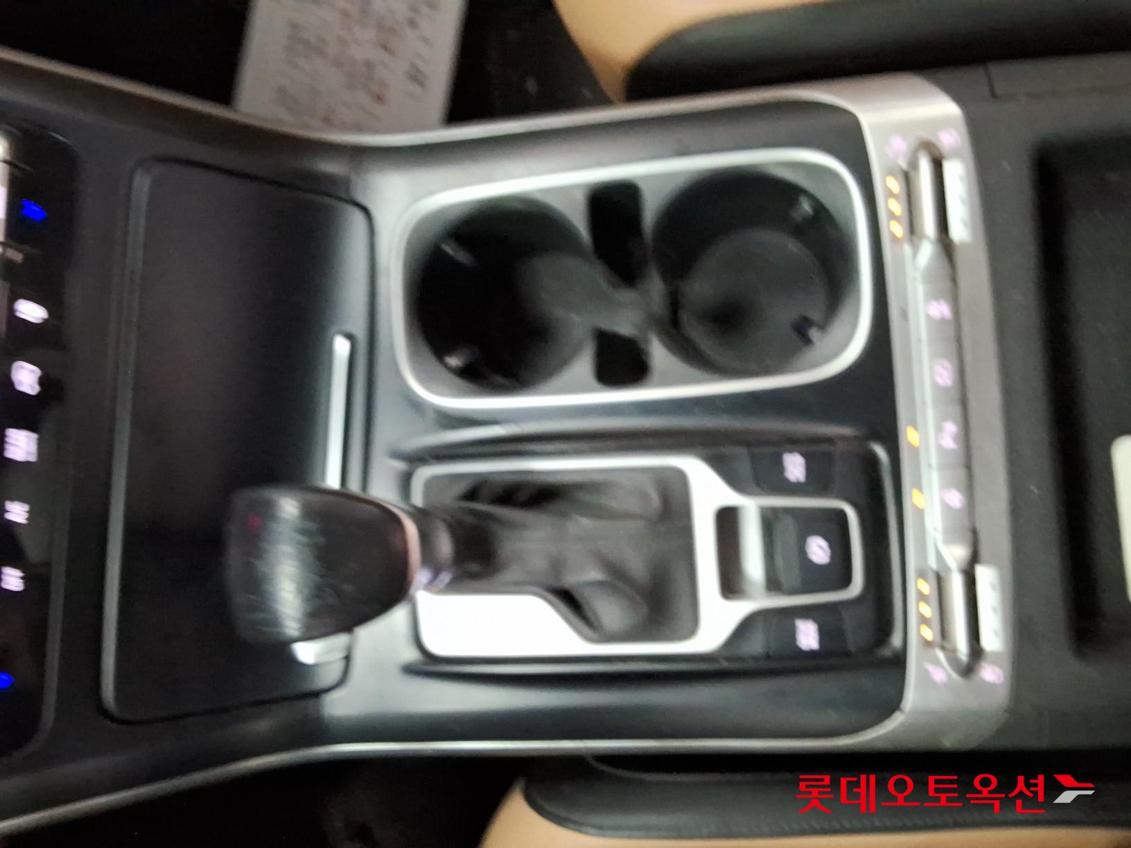 Kia Carnival id 3822938 из Кореи 31