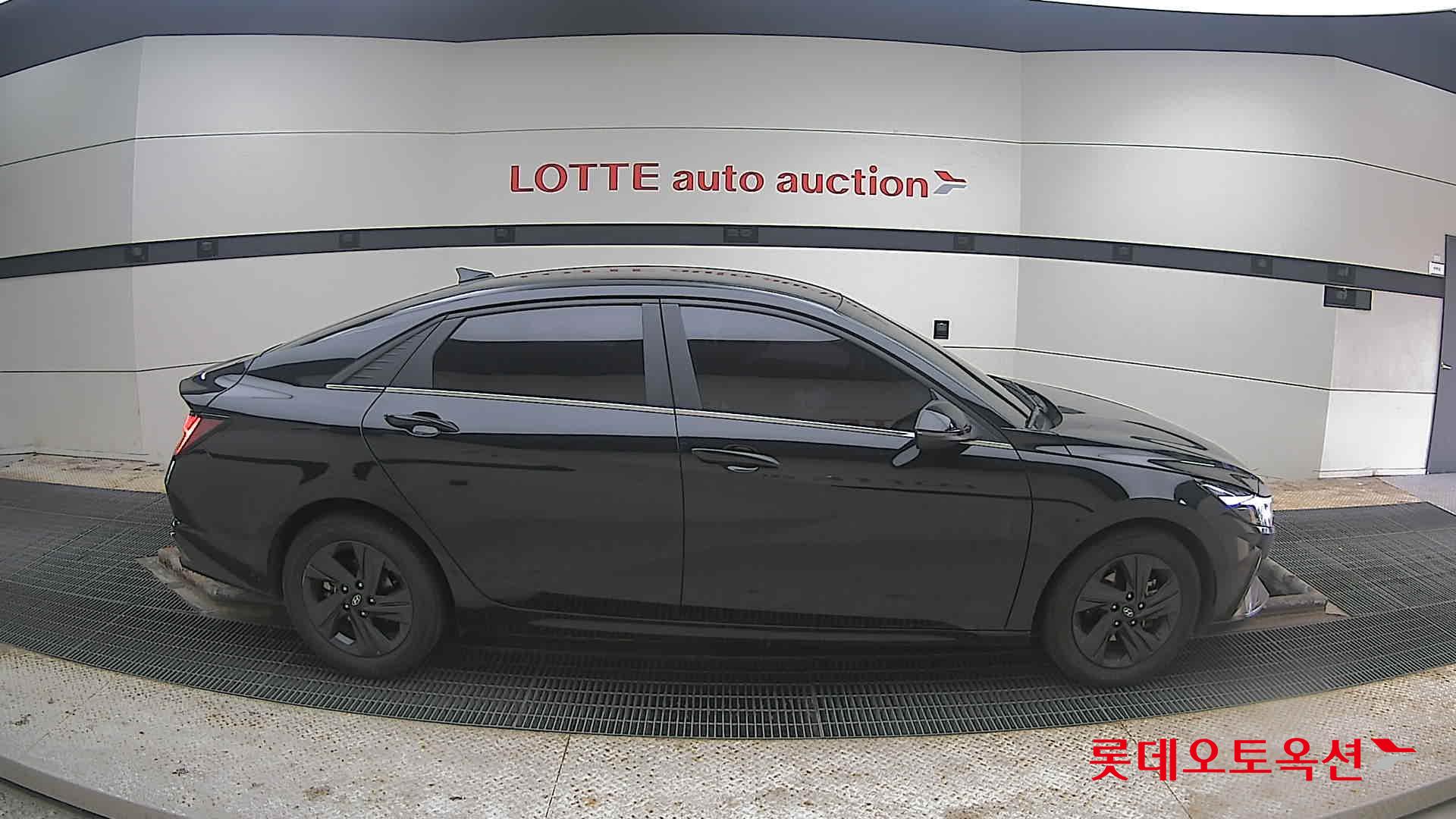 هيونداي إلانترا 2021 - صورة 21