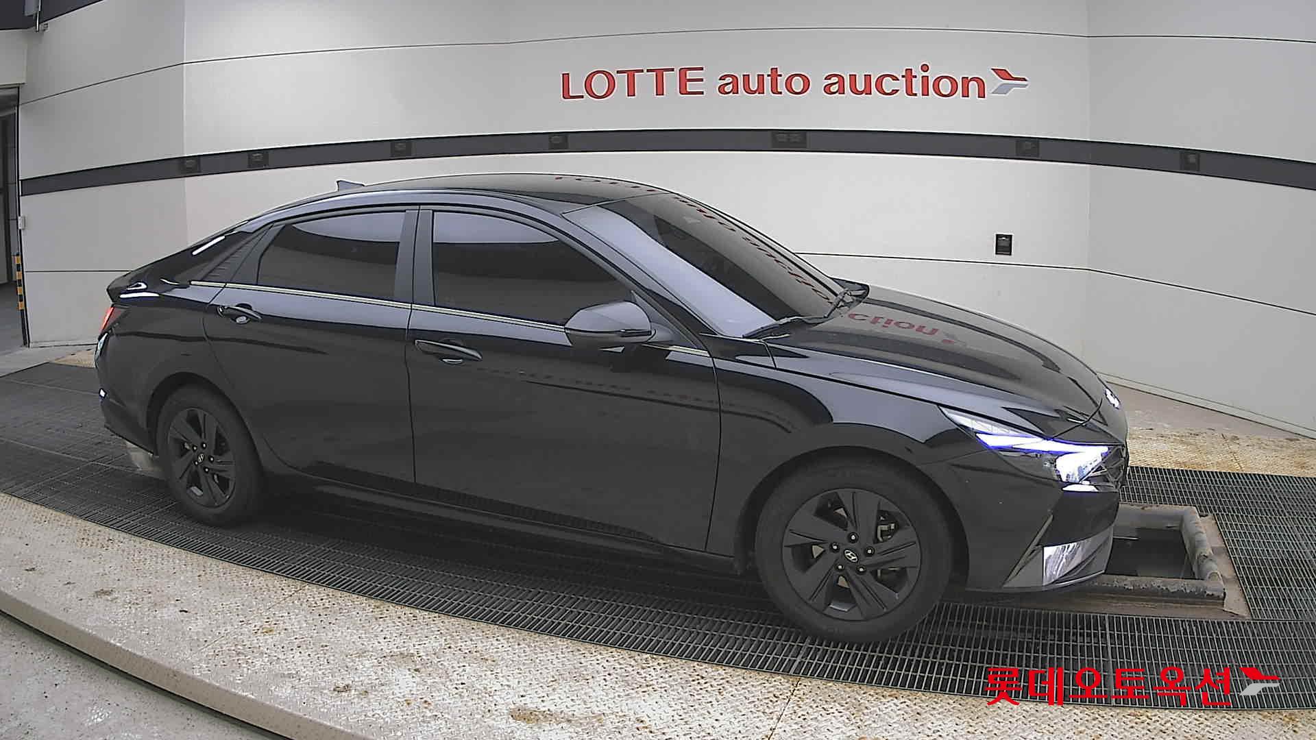 هيونداي إلانترا 2021 - صورة 22