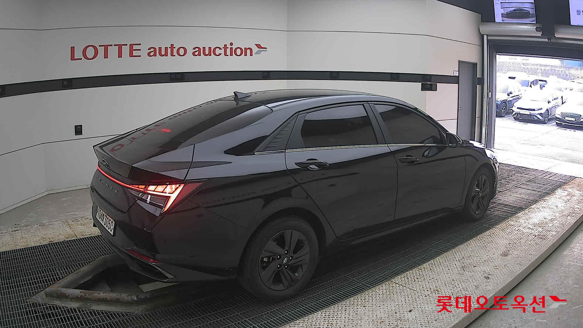 هيونداي إلانترا 2021 - صورة 19