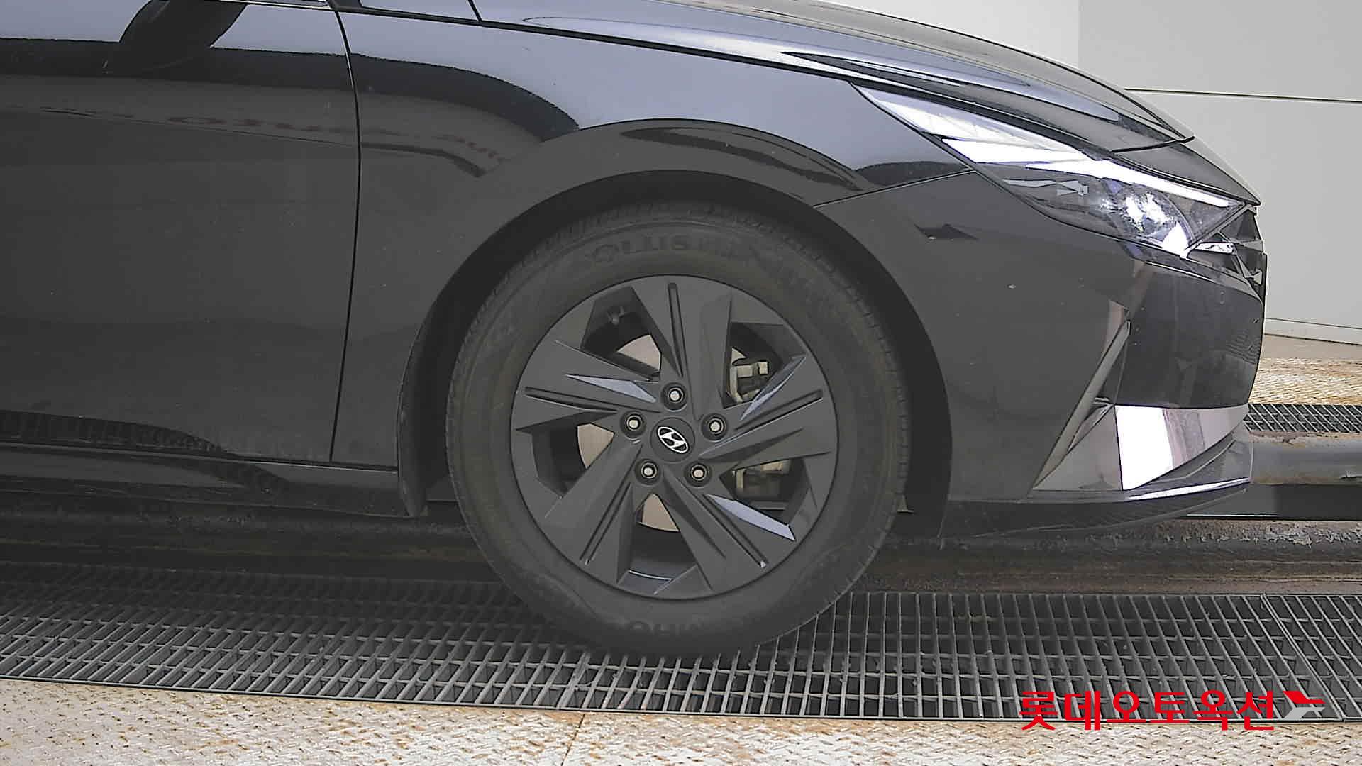 هيونداي إلانترا 2021 - صورة 27