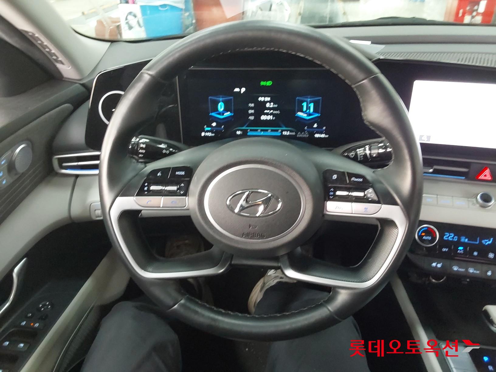 هيونداي إلانترا 2021 - صورة 30