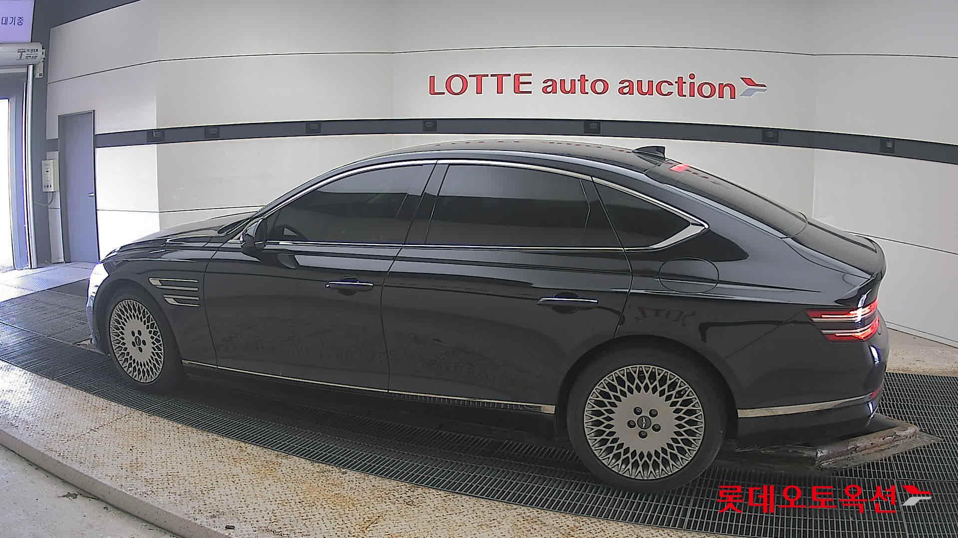 جينيسيس G80 2022 - صورة 14