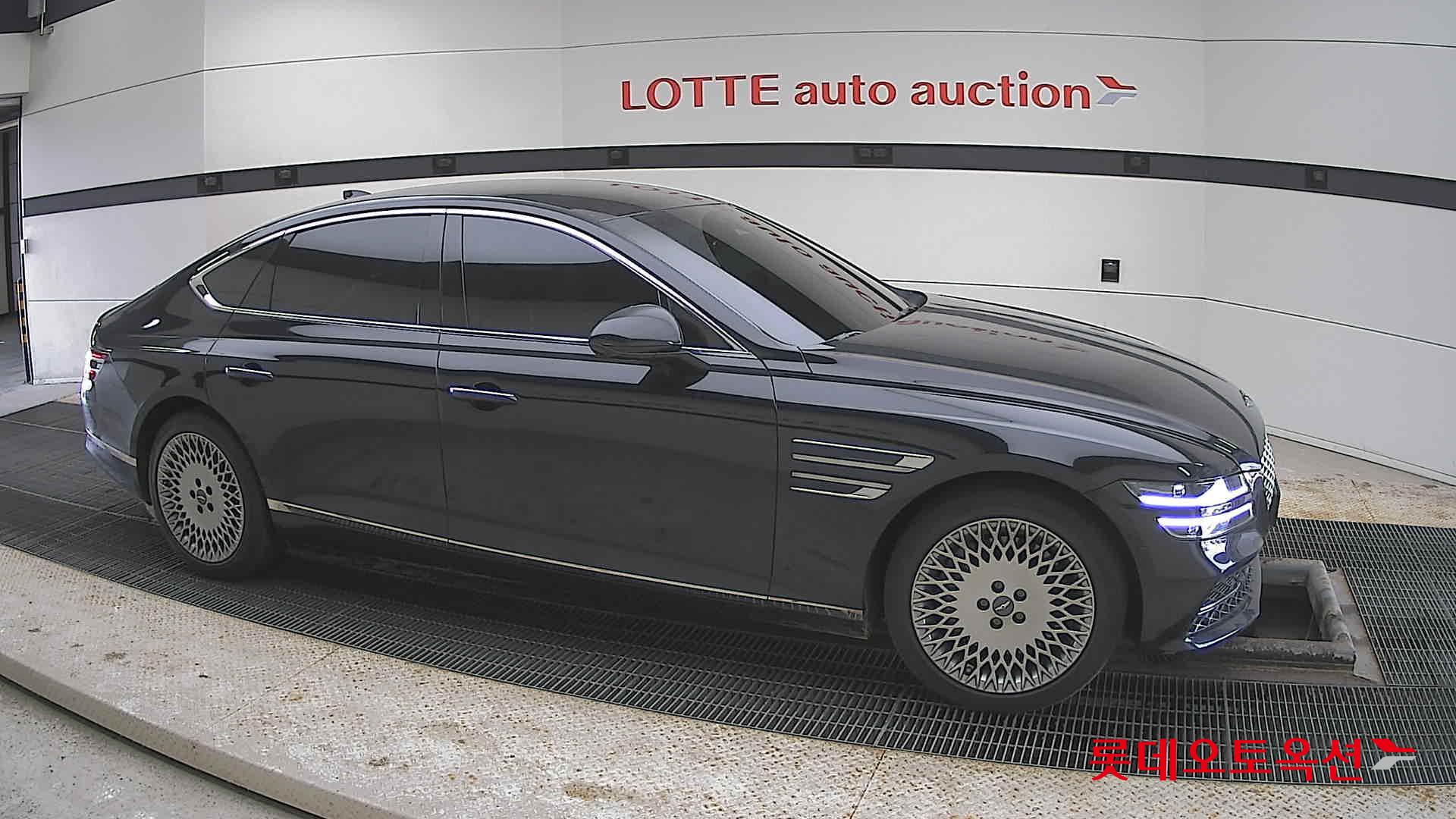 جينيسيس G80 2022 - صورة 22