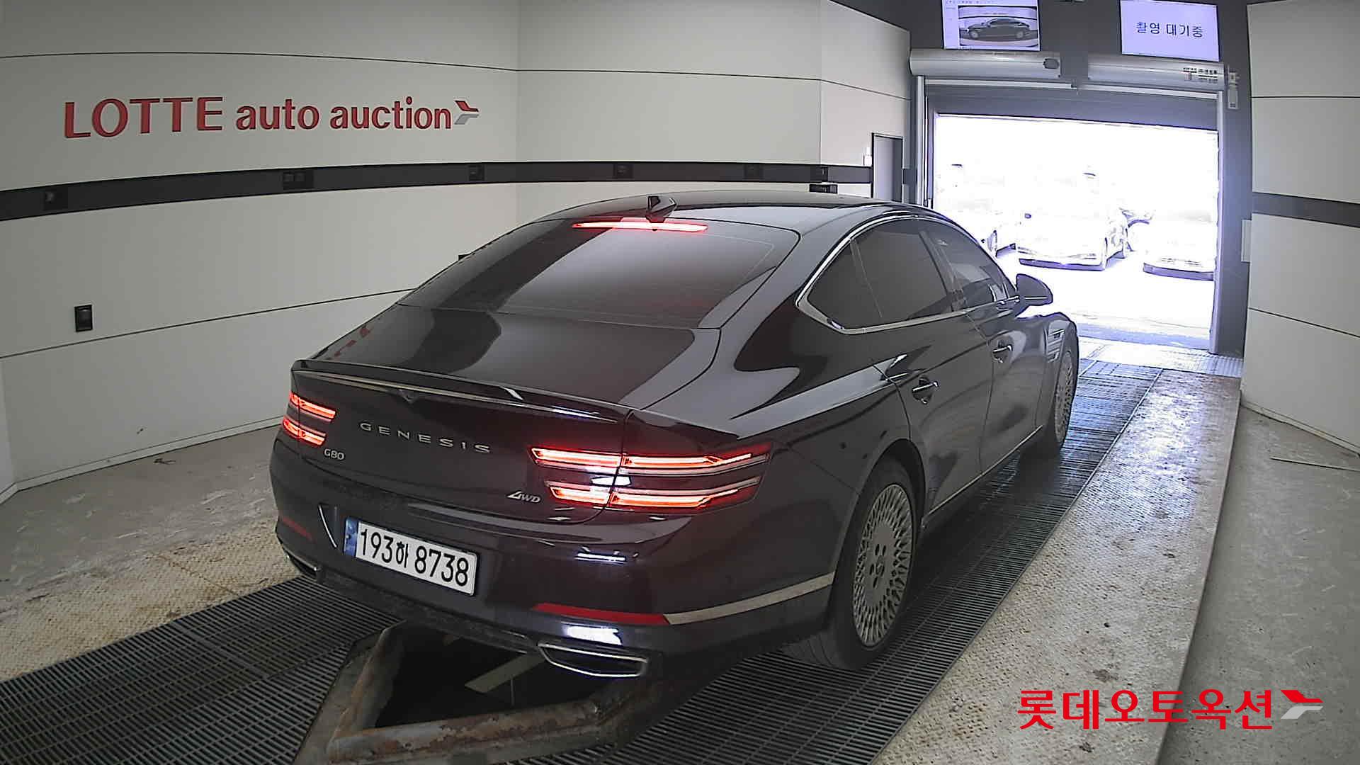 جينيسيس G80 2022 - صورة 18