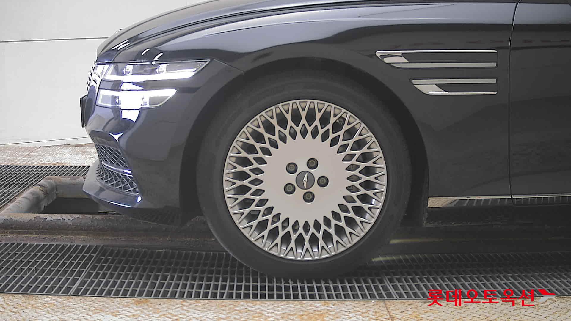 جينيسيس G80 2022 - صورة 25