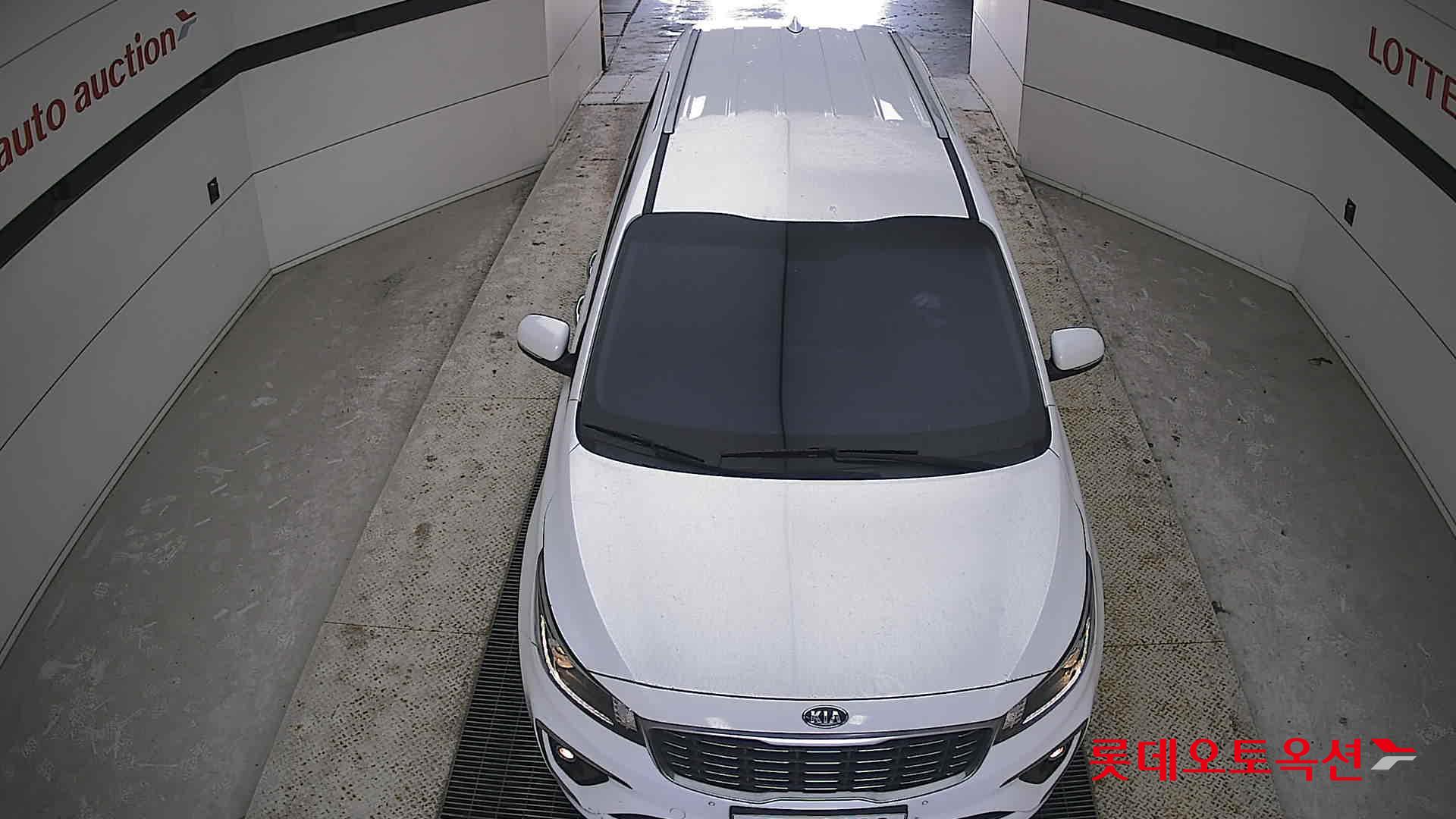 Kia Carnival id 3803742 из Кореи 25