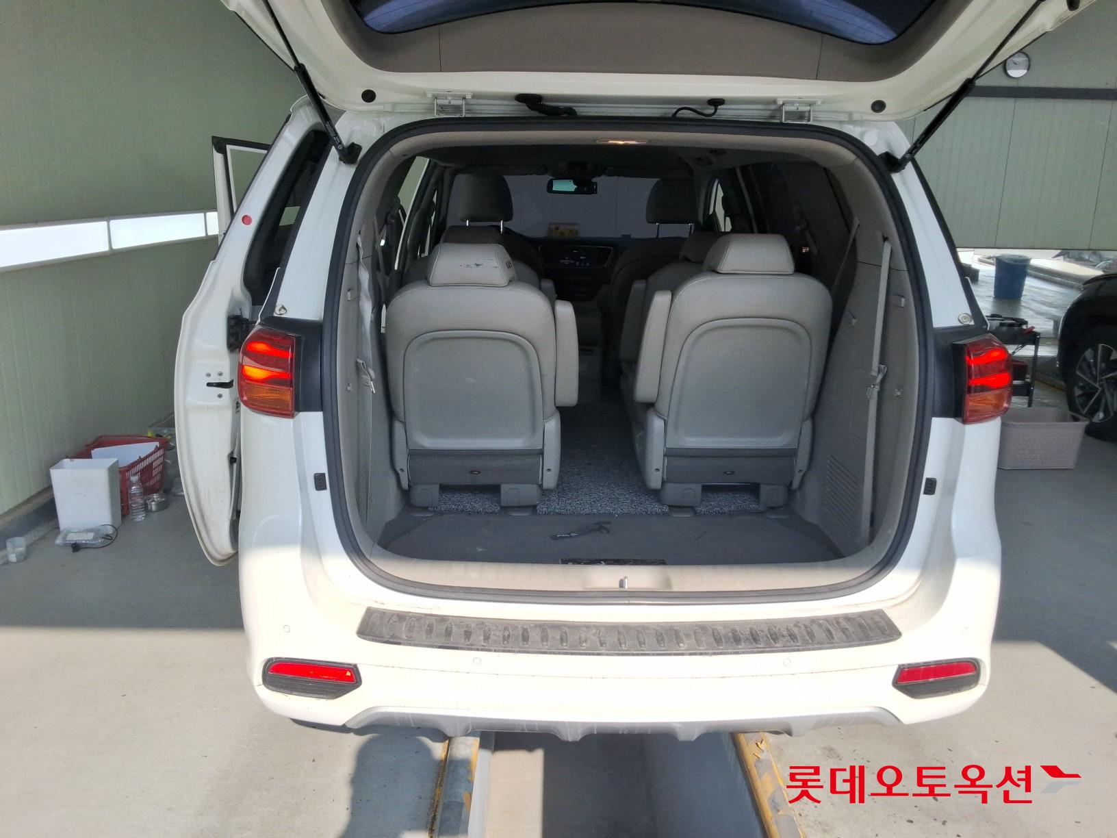 Kia Carnival id 3803742 из Кореи 36