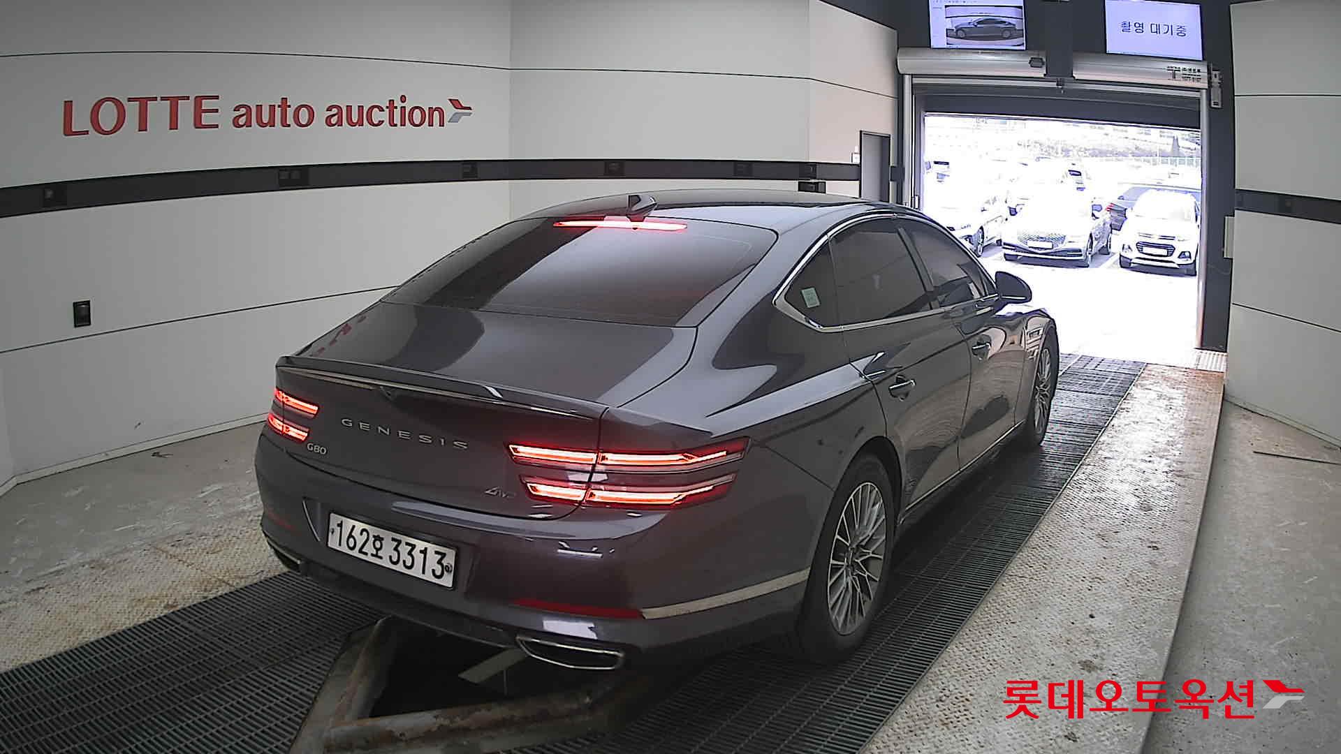 Genesis G80 2021 - Image 18