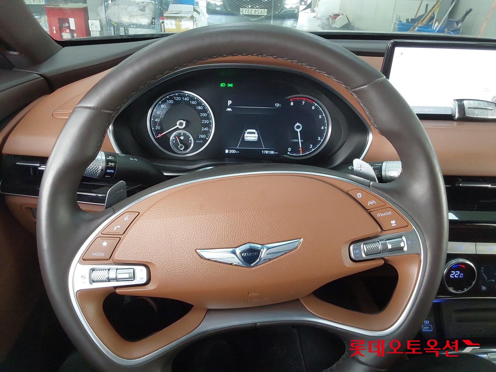 Genesis G80 2021 - Image 30