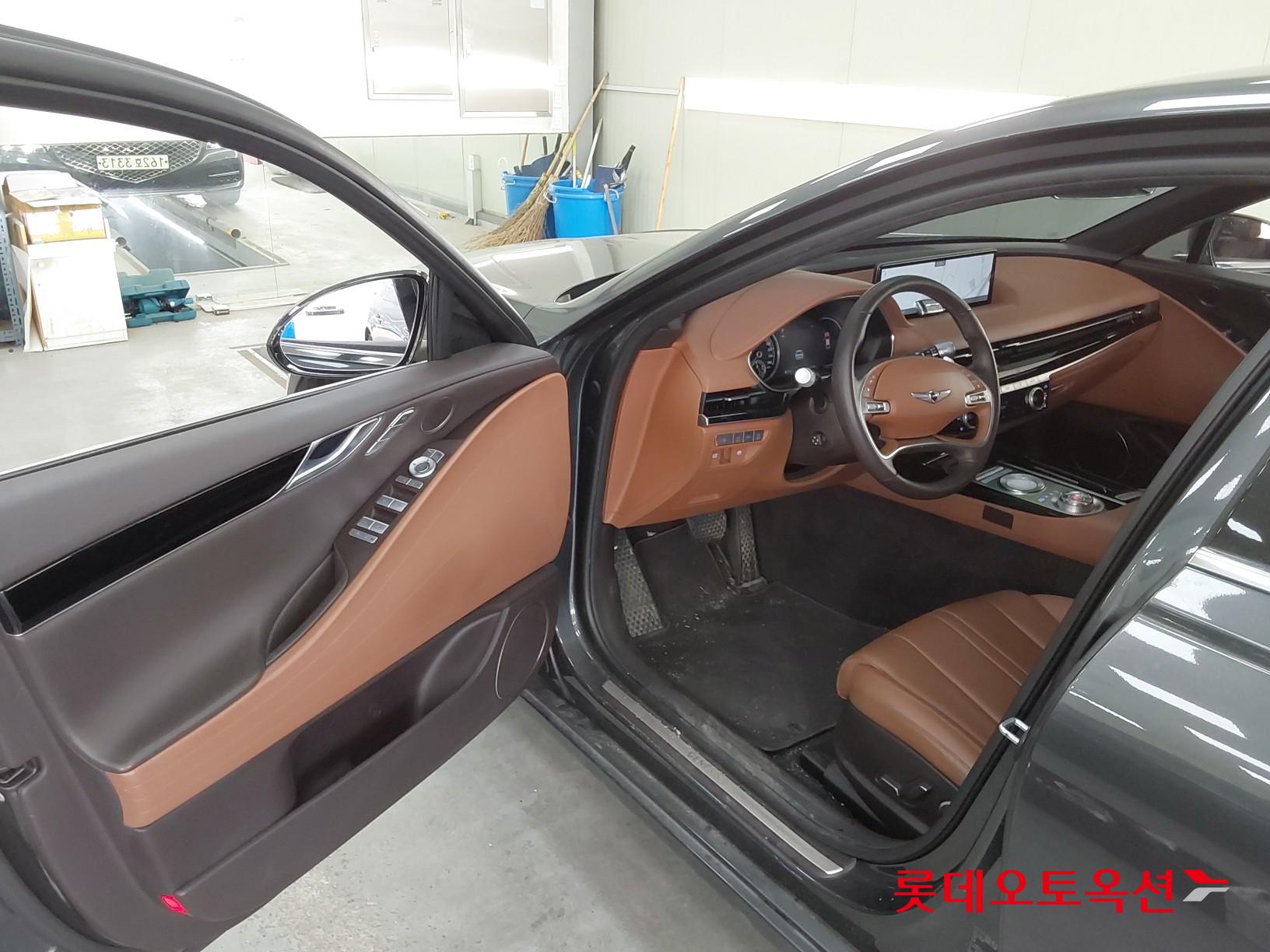 Genesis G80 2021 - Image 35