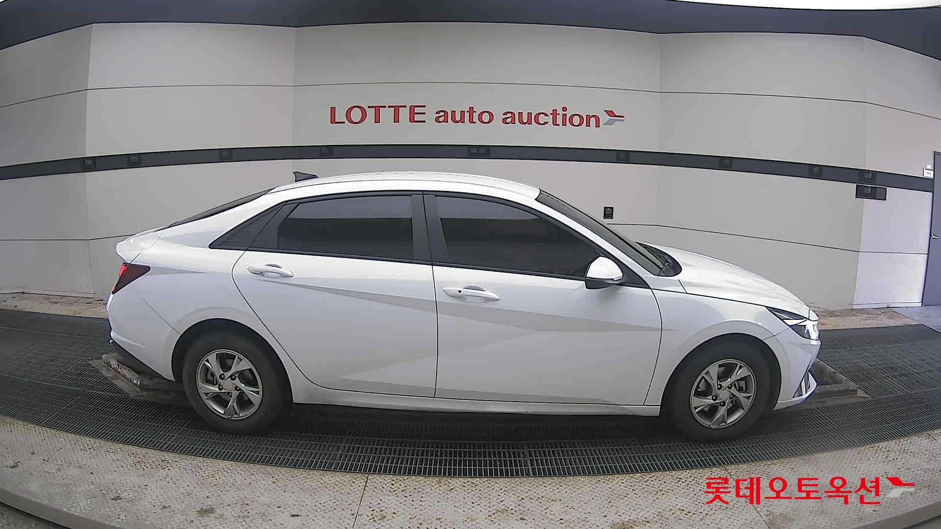 Hyundai Avante 2021 Polar White из Кореи, фото 3