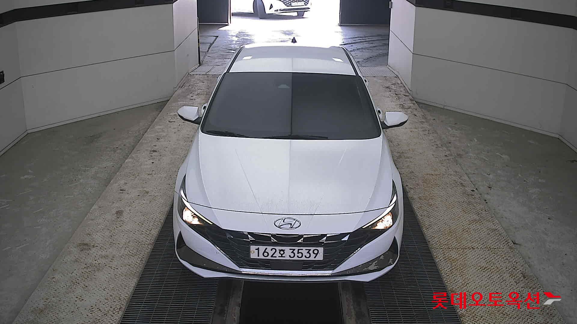 Hyundai Avante id 3803674 из Кореи 8