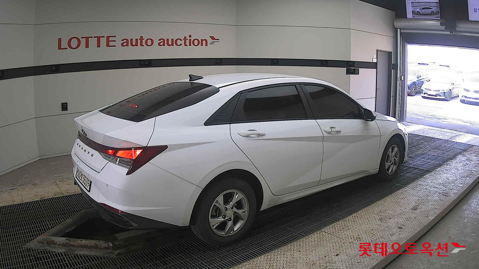 Hyundai Avante id 3803674 из Кореи 19