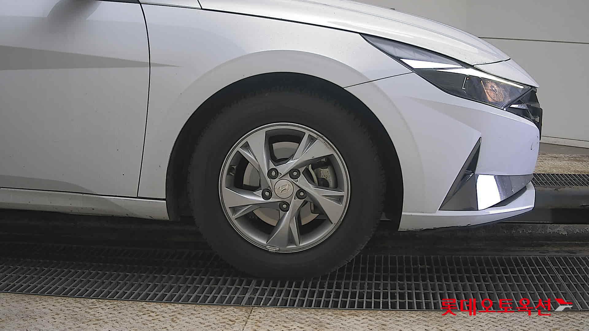 Hyundai Avante id 3803674 из Кореи 23