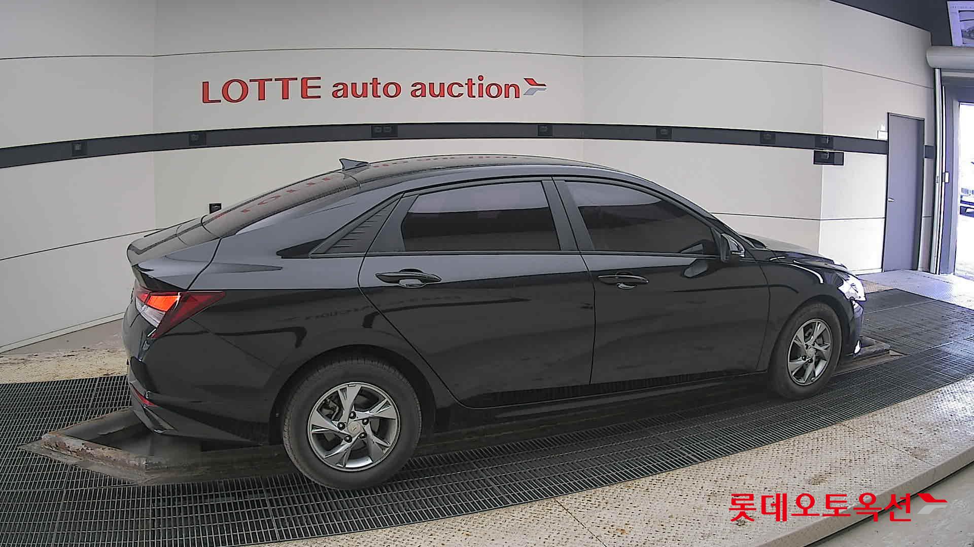 Hyundai Avante id 3803662 из Кореи 18