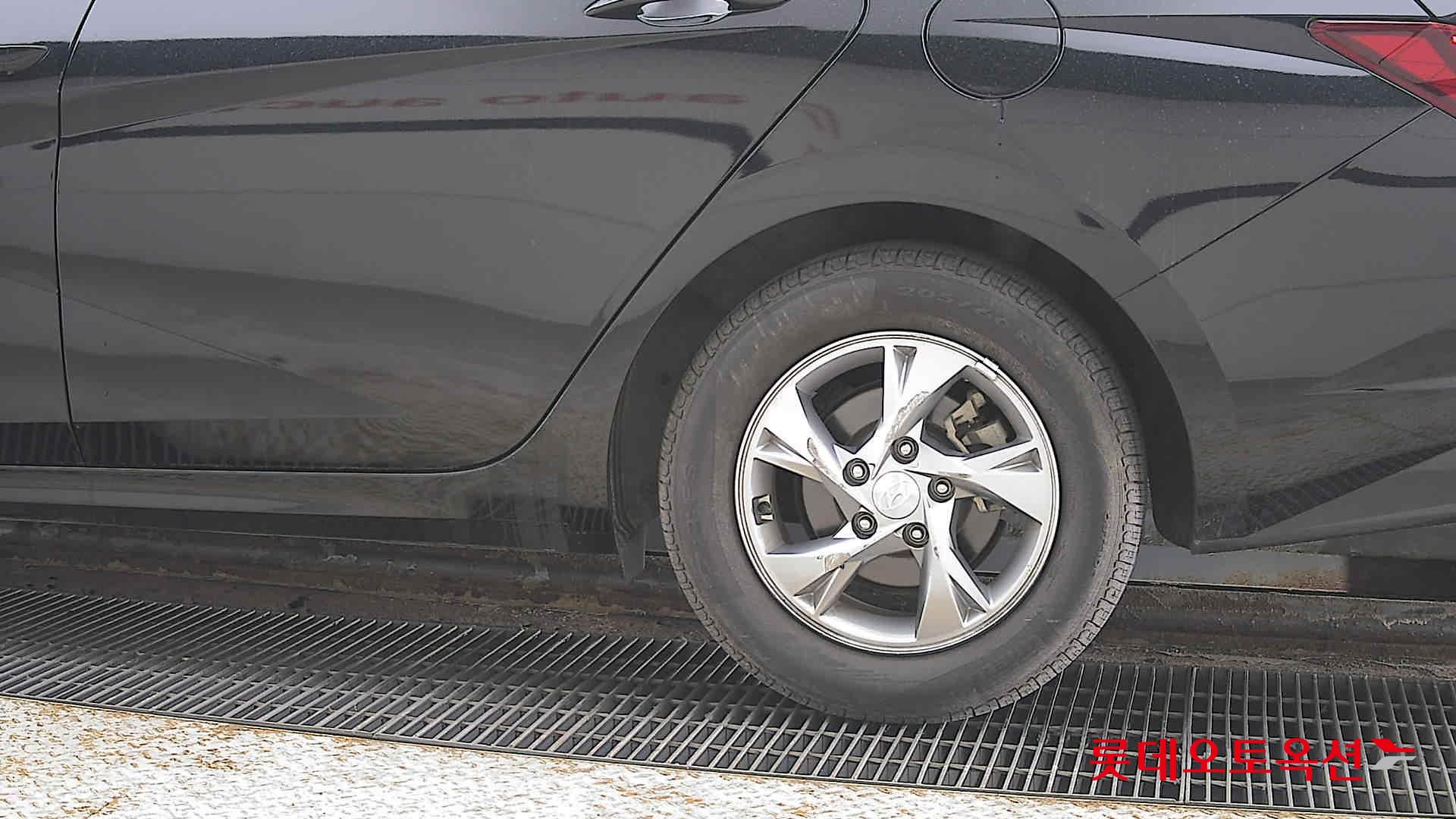 Hyundai Avante id 3803662 из Кореи 22