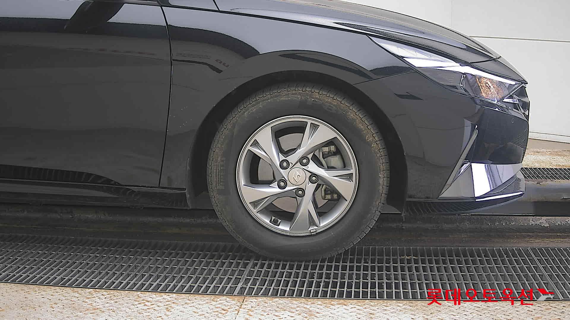 Hyundai Avante id 3803662 из Кореи 23