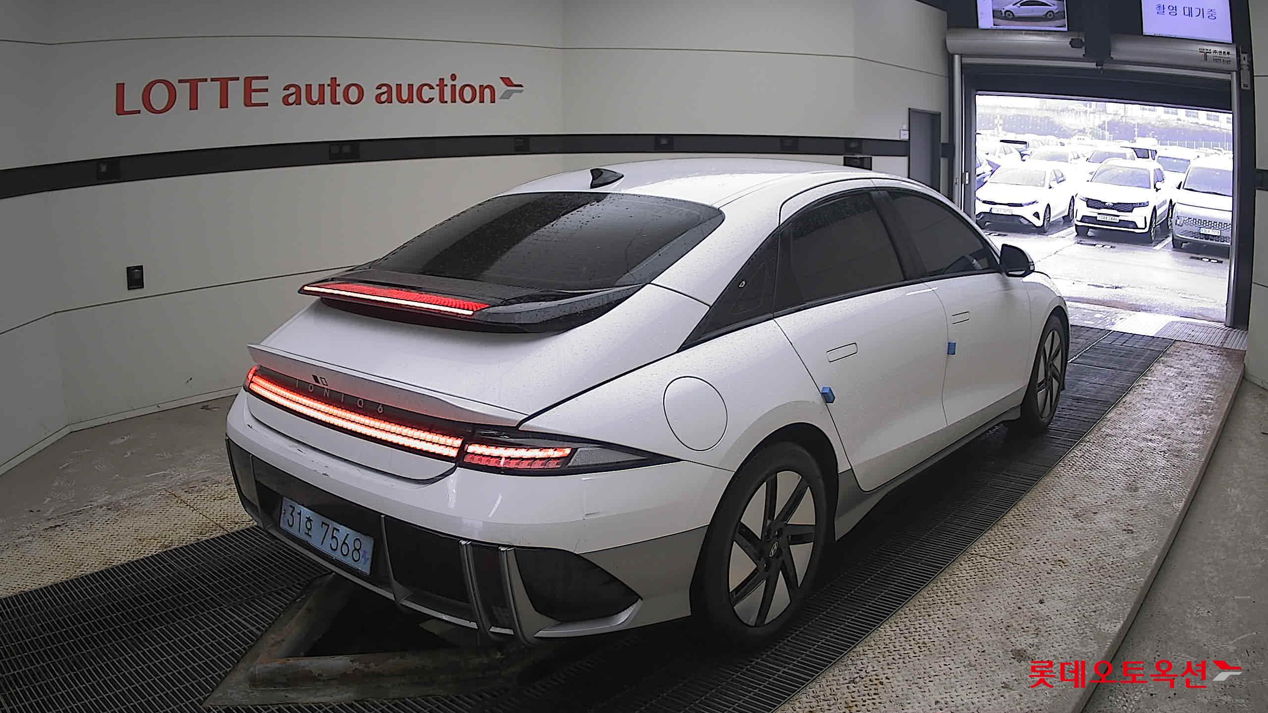 Hyundai IONIQ 6 2023 Serenity White Pearl (Optional addition) из Кореи, фото 4