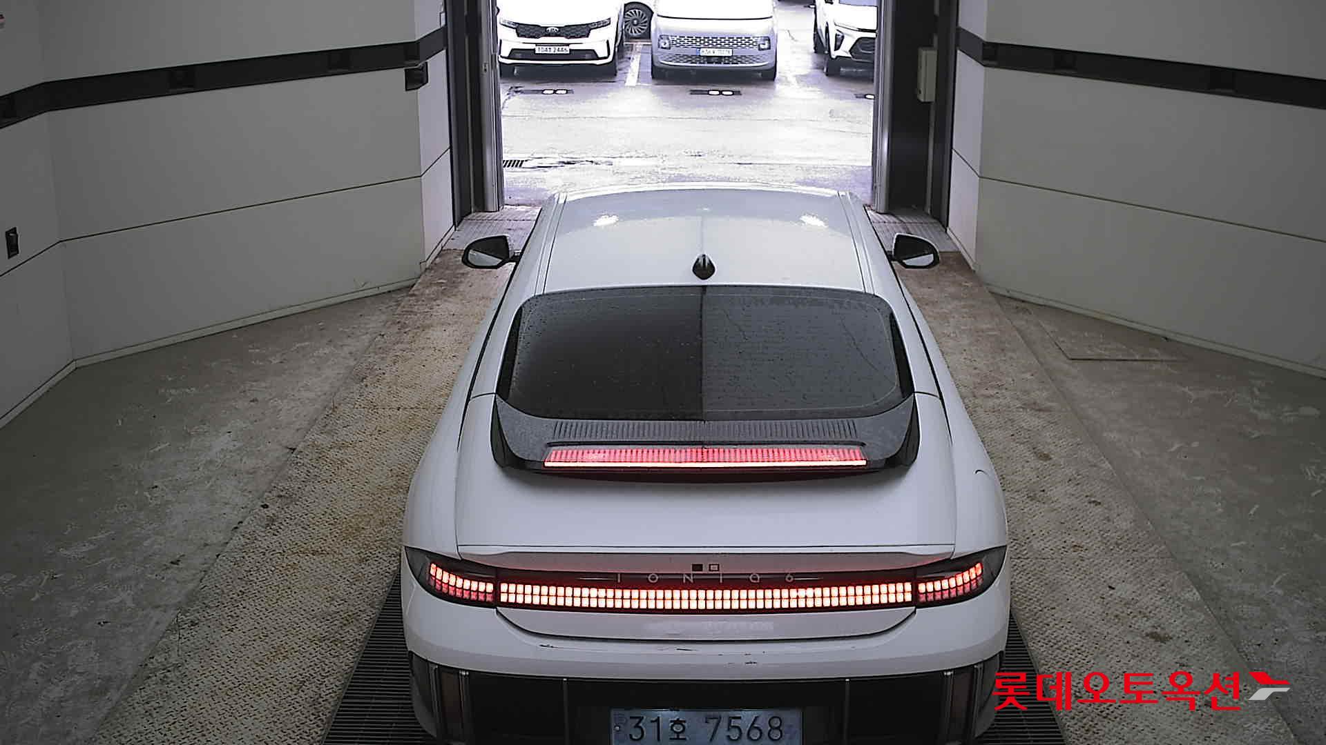 Hyundai IONIQ 6 2023 Serenity White Pearl (Optional addition) из Кореи, фото 5