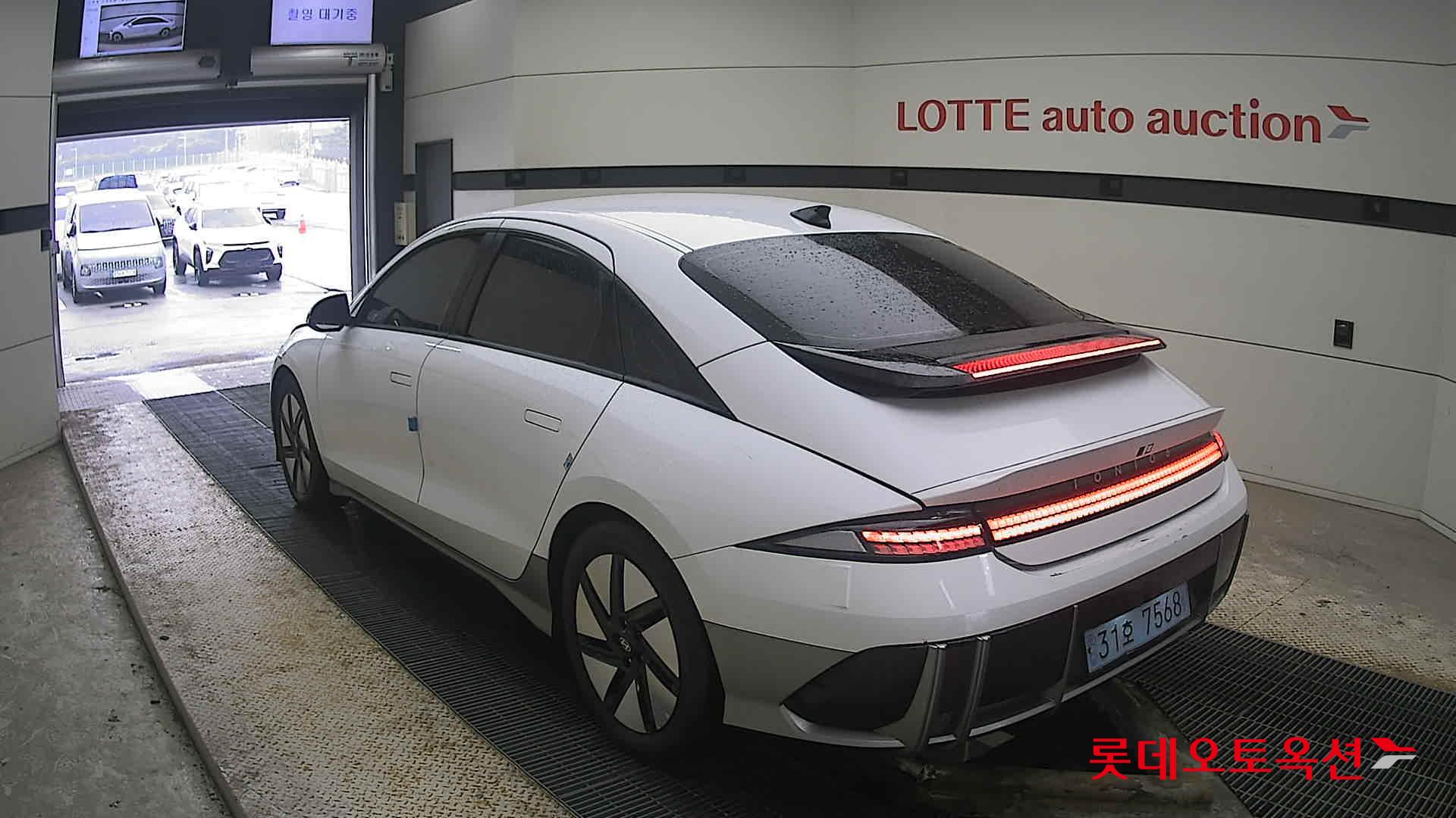 Hyundai IONIQ 6 2023 Serenity White Pearl (Optional addition) из Кореи, фото 6