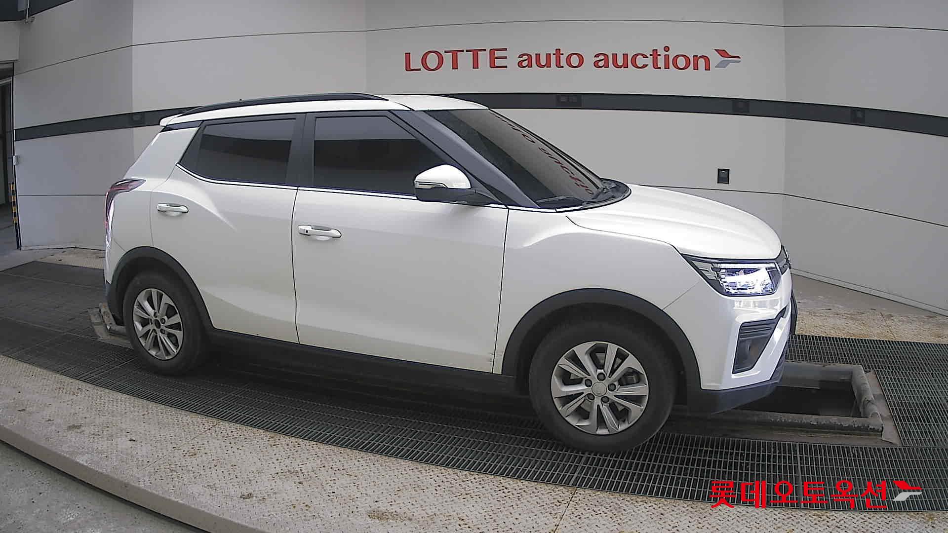 SsangYong Tivoli id 3803640 из Кореи 17
