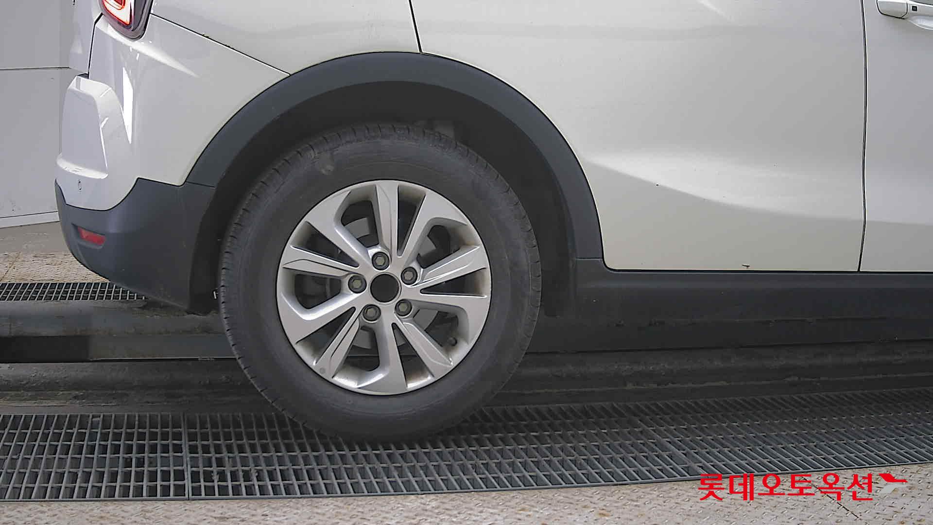 SsangYong Tivoli id 3803640 из Кореи 24