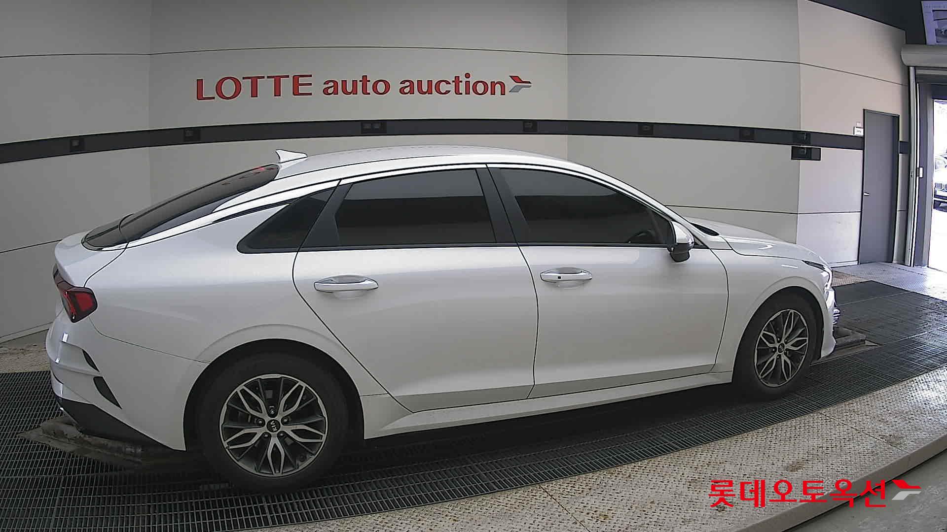 Kia K5 id 3803755 из Кореи 18