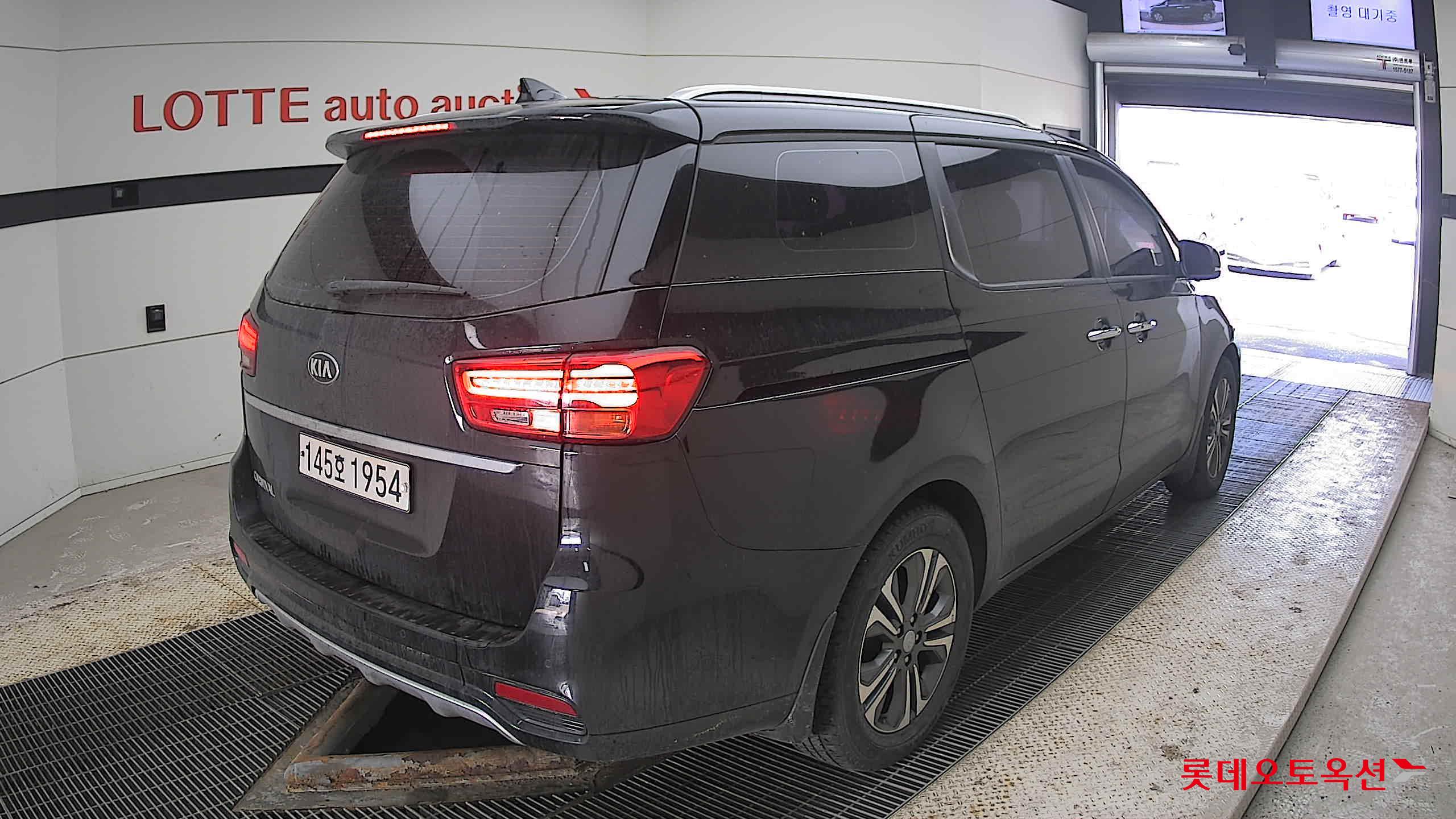 Kia Carnival 2020 Aurora Black Pearl из Кореи, фото 4