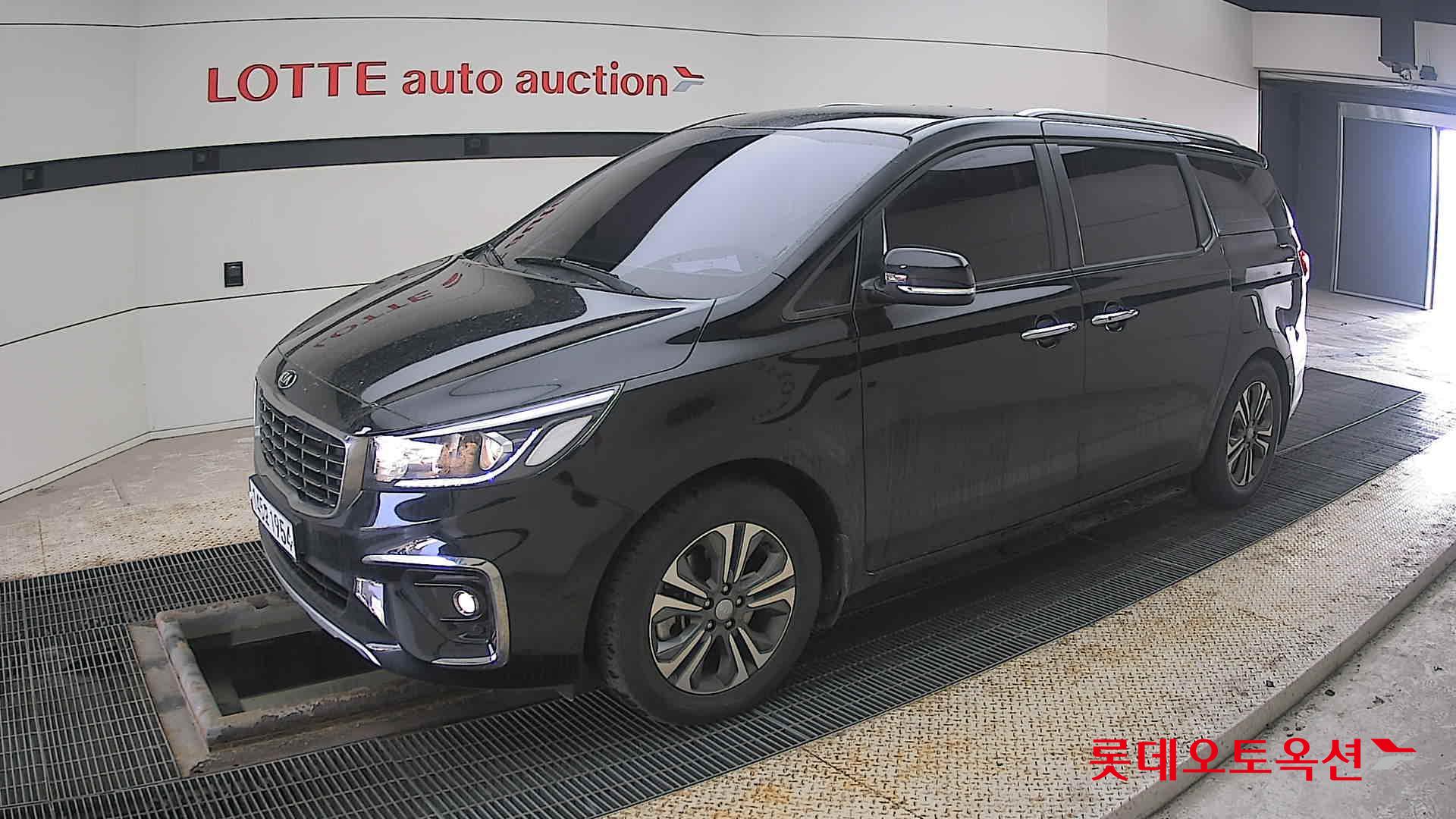 Kia Carnival id 3803833 из Кореи 13