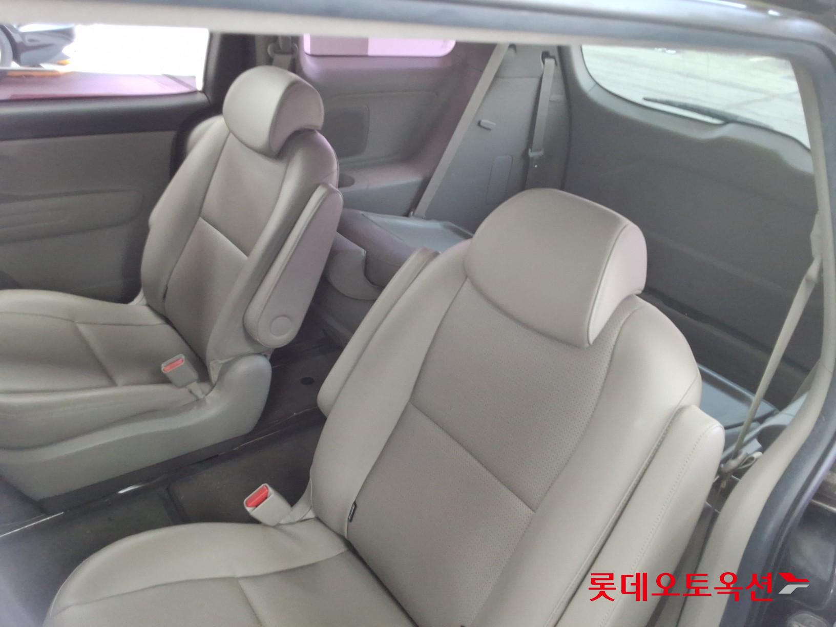 Kia Carnival id 3803833 из Кореи 37