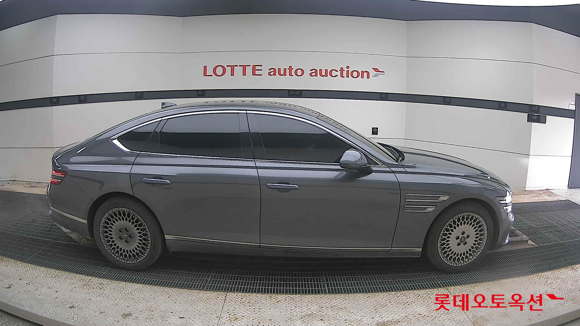 Genesis G80 2021 - Image 21