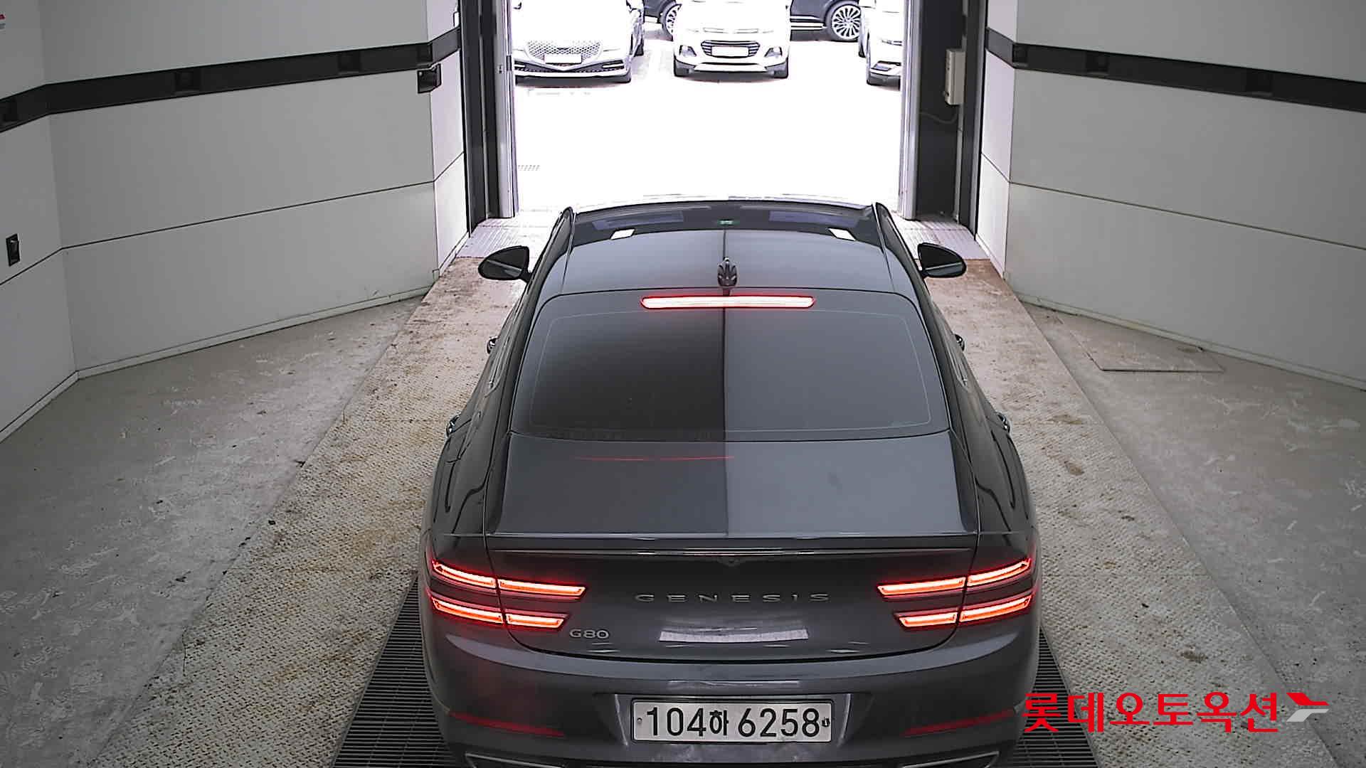 Genesis G80 2021 - Image 17