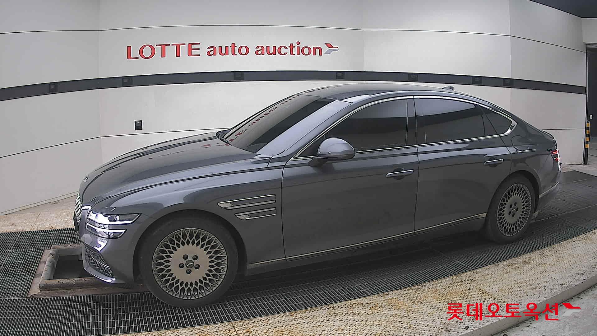 Genesis G80 2021 - Image 12