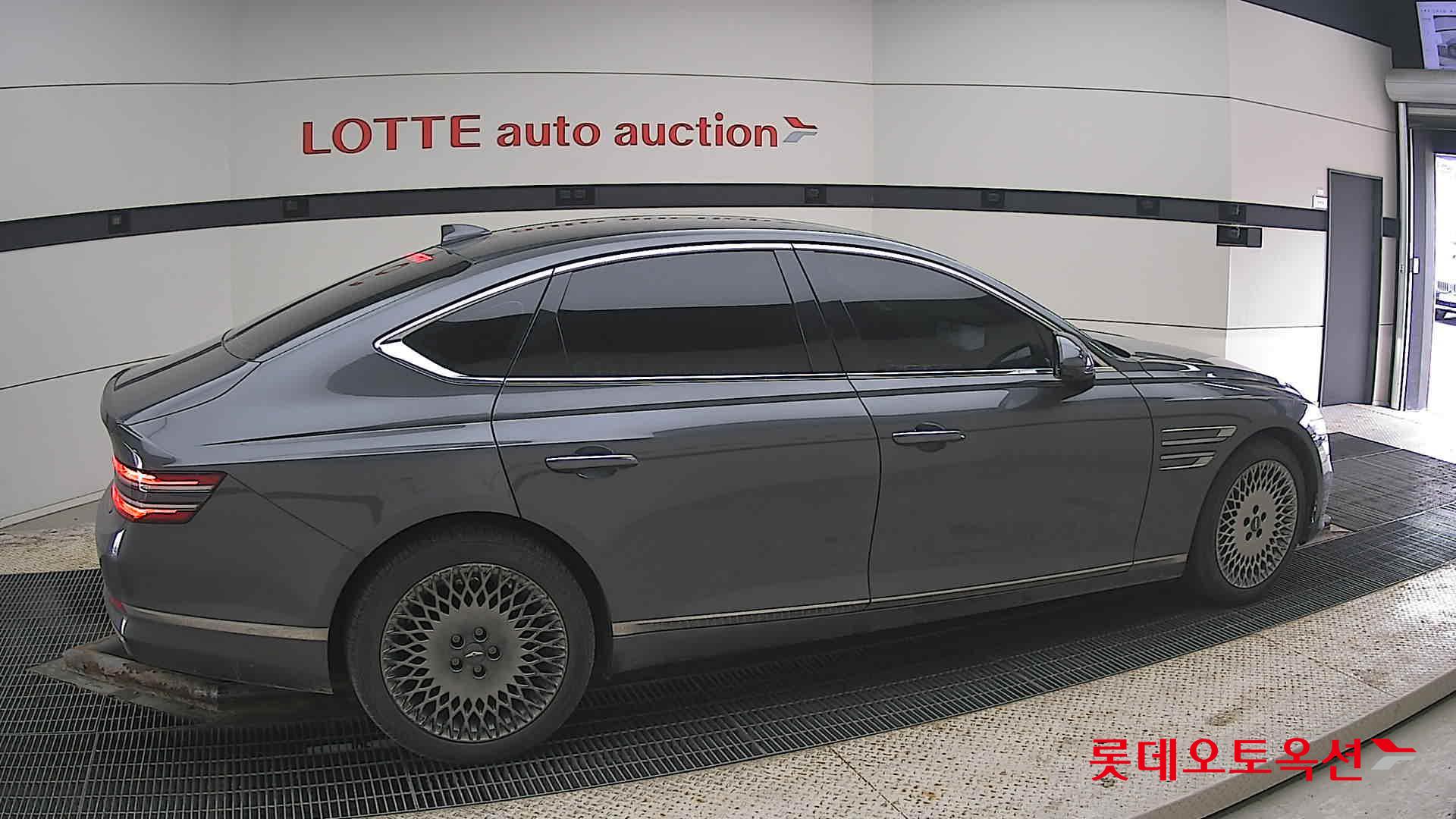 Genesis G80 2021 - Image 20