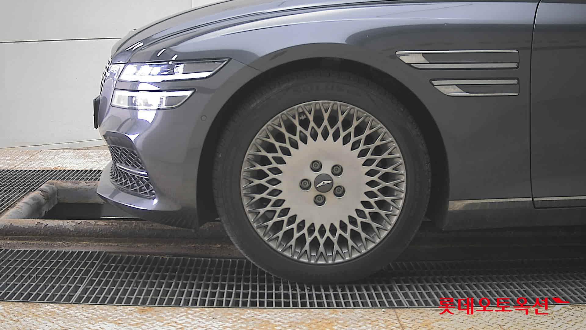 Genesis G80 2021 - Image 25