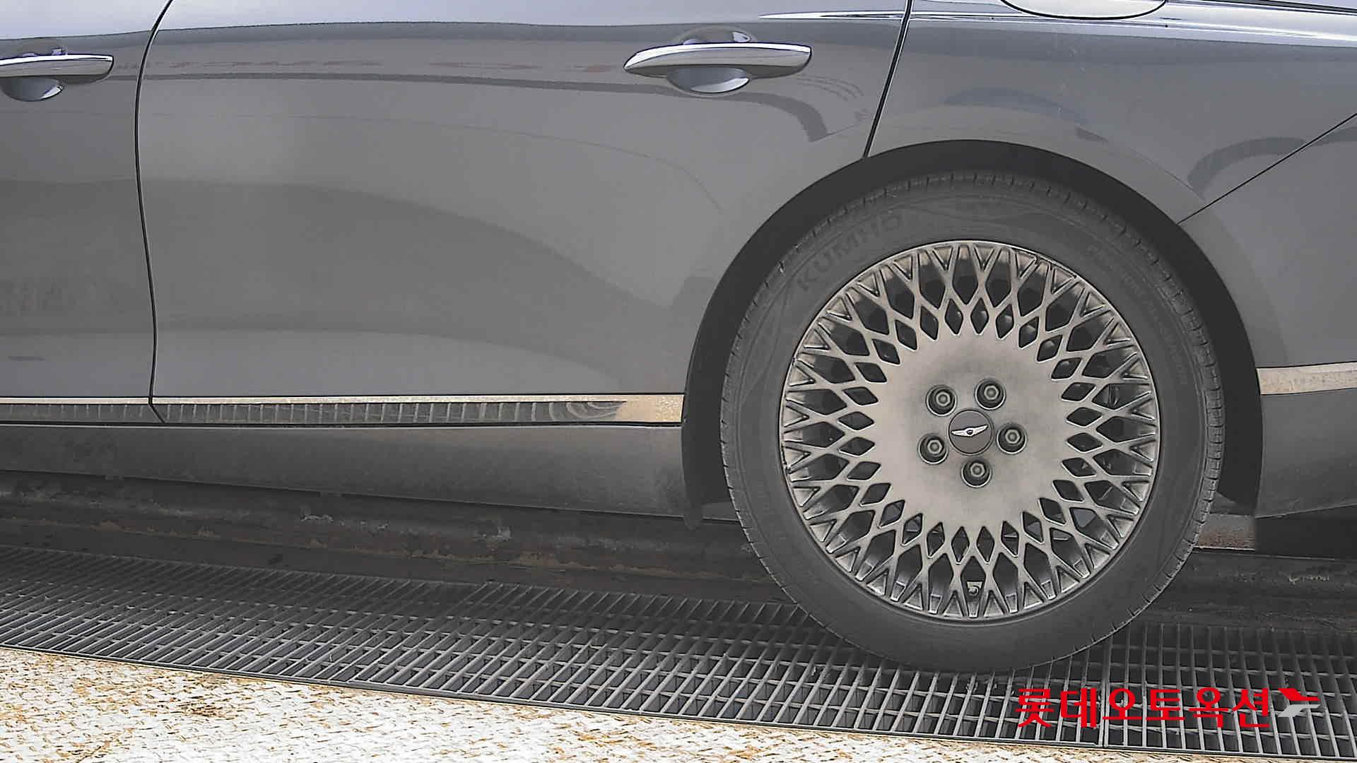 Genesis G80 2021 - Image 26