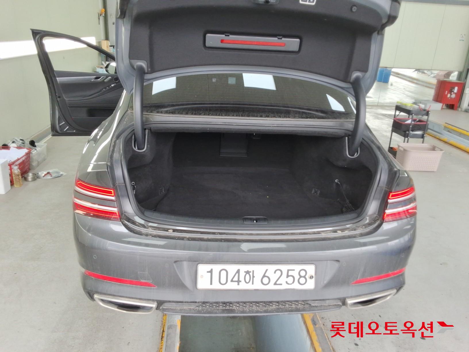 Genesis G80 2021 - Image 9